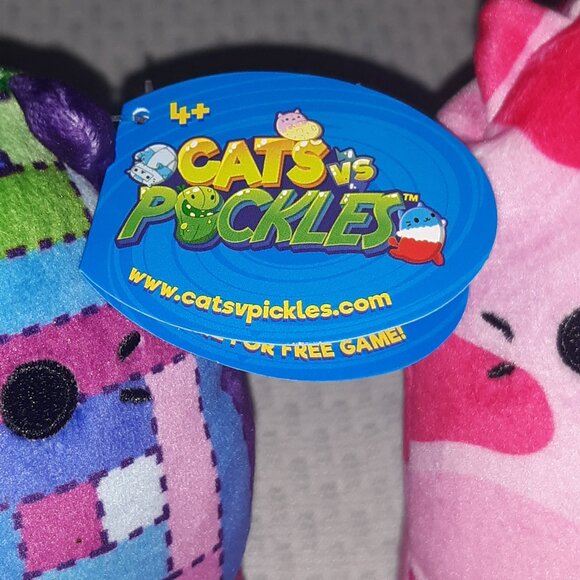 Cats Vs. Pickles Set of 3 - Picture 2 of 10